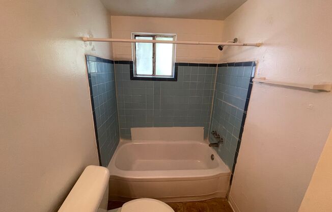 Studio, 1 bath, $725, Unit 2750-6105