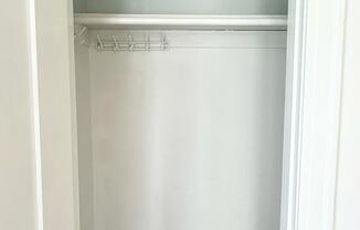 144 1/2 S BERENDO ST