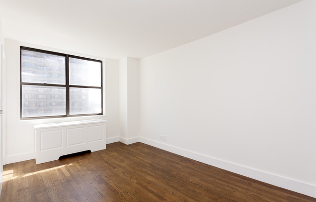 1 bed, 1 bath, $4,500, Unit 35B