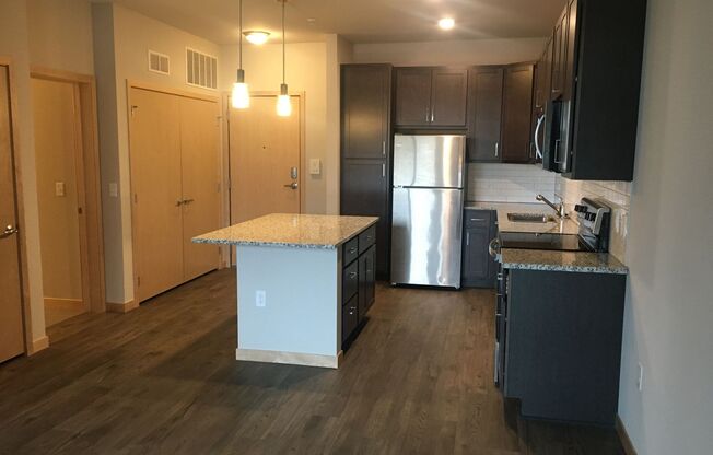 1 bed, 1 bath, 693 sqft, $1,800, Unit 205