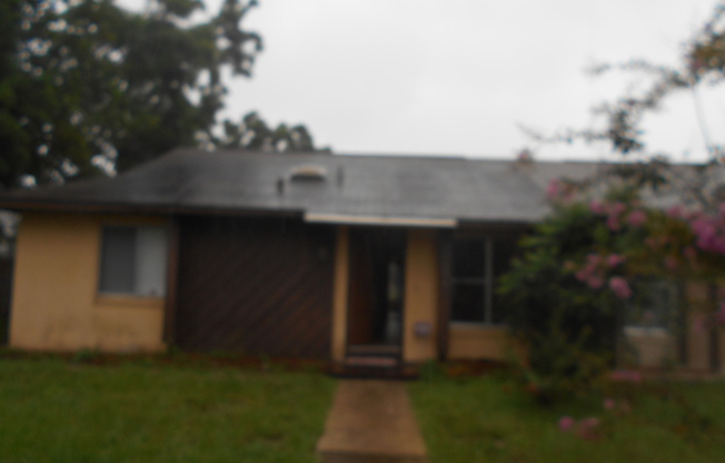 2 beds, 2 baths, $1,600