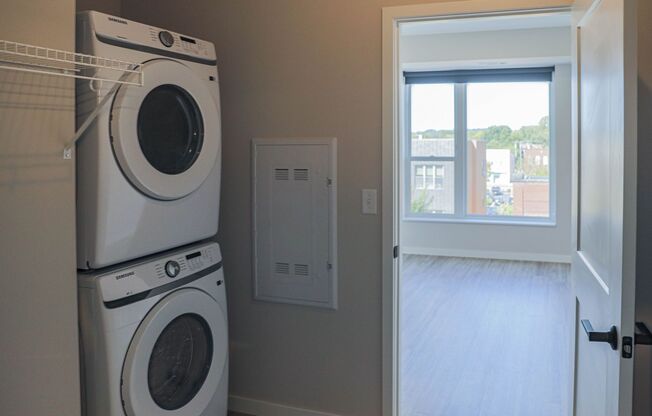 1 bed, 1 bath, 681 sqft, $1,500, Unit 212