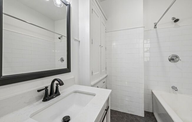 1 bed, 1 bath, 725 sqft, $2,097, Unit 1B
