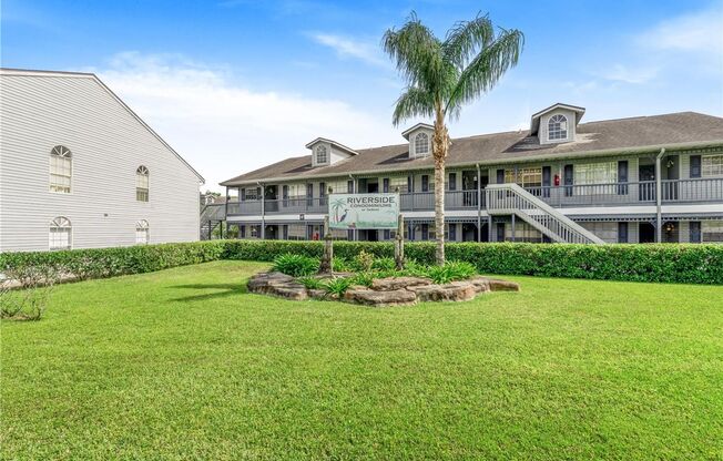 313 Dirksen Dr, #G4, Debary, FL 32713
