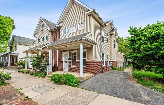 ⭐⭐⭐ MODERN 3BD & 1.5BATH HOUSE WALKING DISTANCE TO TEMPLE UNIVERSITY!!! ⭐⭐⭐