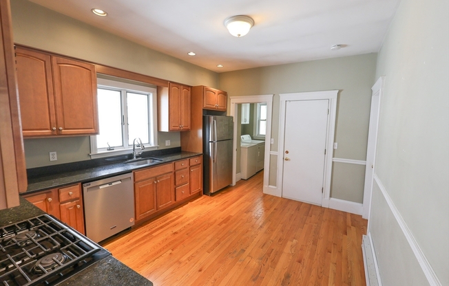 232 FELLSWAY W
