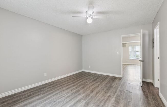 1 bed, 1 bath, 800 sqft, $2,180, Unit R18