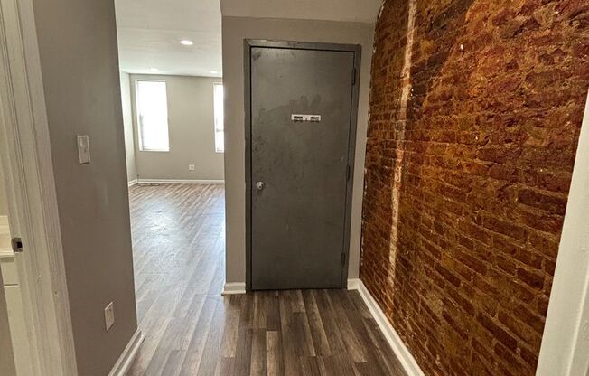 24 E Silver Street