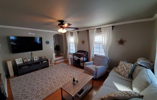 Cute 2 bedroom cape cod