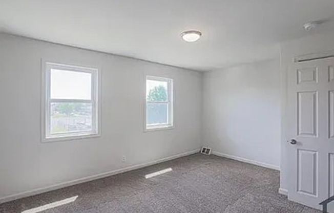 3 beds, 1 bath, $1,720