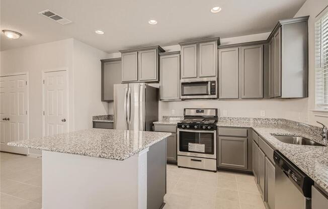 416 ARROWHEAD VINE ST