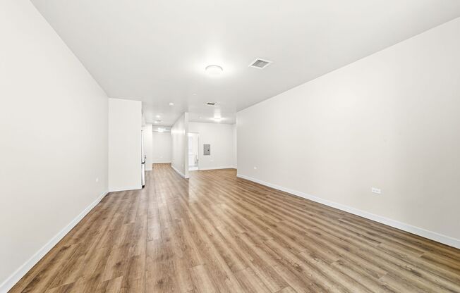 Studio, 1 bath, 828 sqft, $2,775, Unit 105