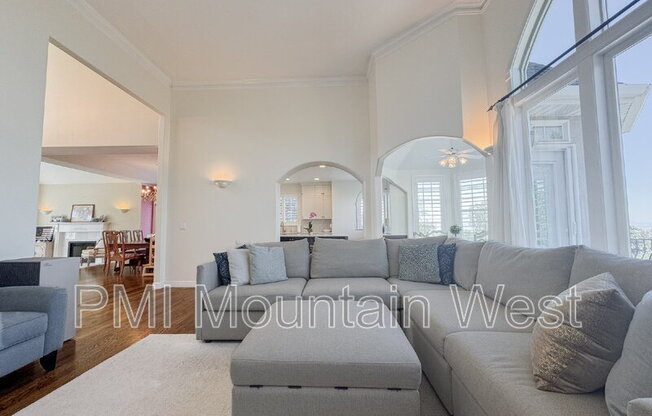 49 N FAIRWAY DR
