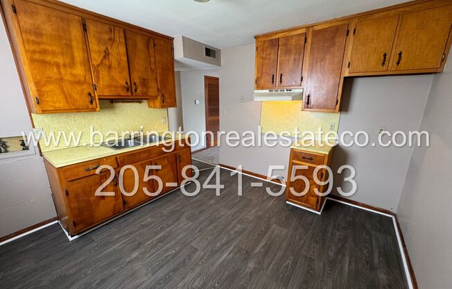 2 beds, 1 bath, 758 sqft, $585, Unit Apt C