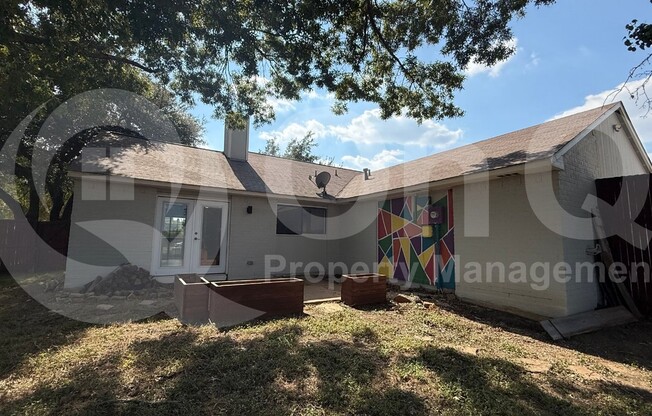 1313 MILFORD DR