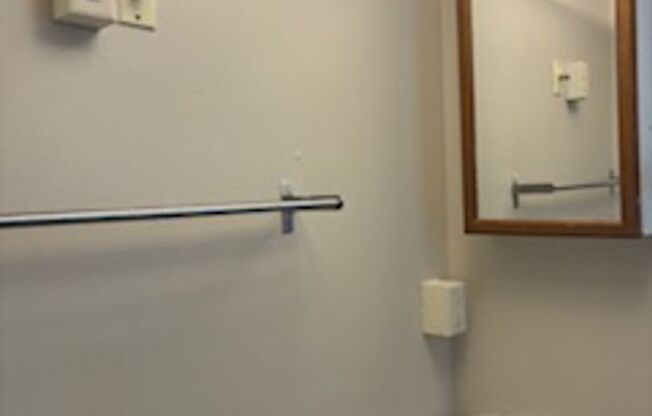 1 bed, 1 bath, 610 sqft, $1,295, Unit 11-1