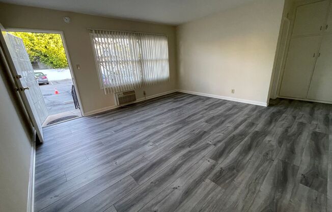 Studio, 1 bath, 360 sqft, $1,650, Unit 03