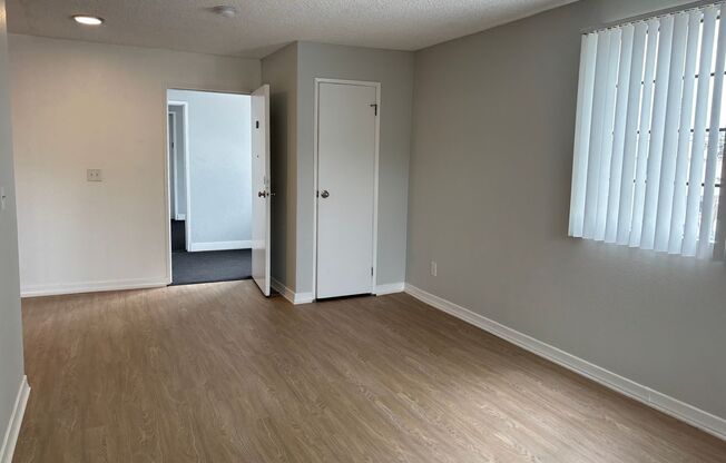 2 beds, 1 bath, 1,000 sqft, $2,098, Unit 201