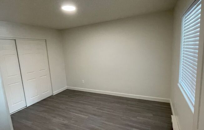 2 beds, 1 bath, 800 sqft, $1,695