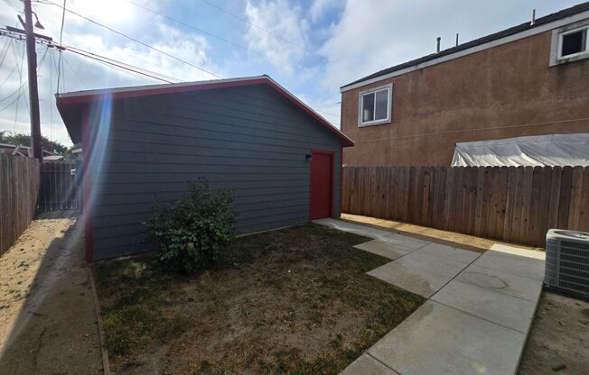 3 beds, 2 baths, $3,195