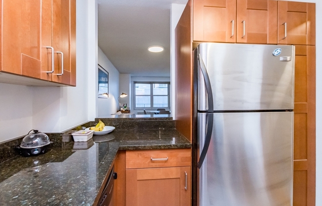 1 bed, 1 bath, 700 sqft, $3,400, Unit 9B