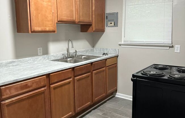 2 beds, 1 bath, $995