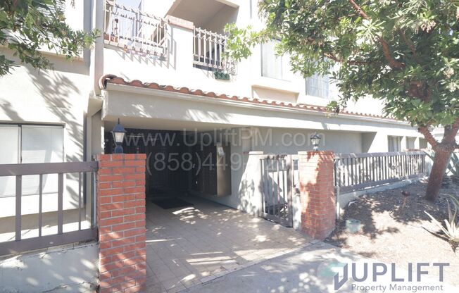 2 bed, 2 Bath Condo with Community Pool