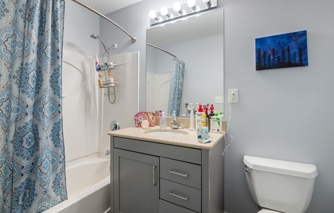 2 beds, 2 baths, 1,170 sqft, $3,500, Unit 204