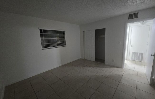 100 NE 9 St Pompano Beach, FL 33060