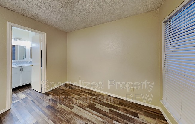 9811 WALNUT ST