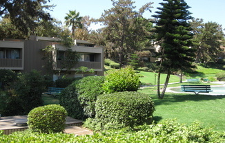 1Bed/1Bath Single Story Condo in La Mesa with several amenities