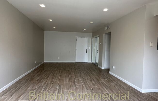 Studio, 1 bath, 608 sqft, $1,650, Unit 305