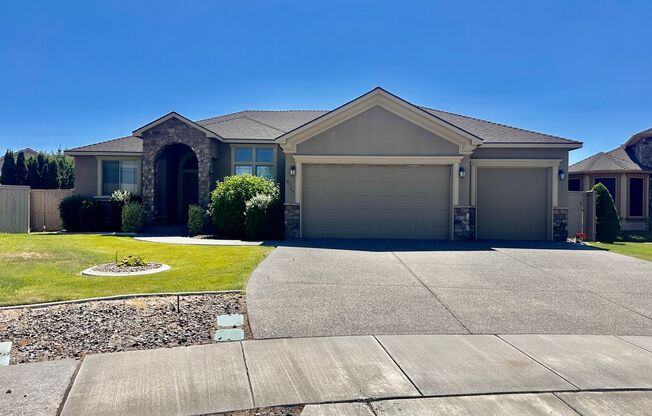 Spacious 4 Bedroom Home in Quiet Cul-de-Sac – Prime Kennewick Location!