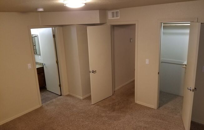 2 beds, 2 baths, $1,700
