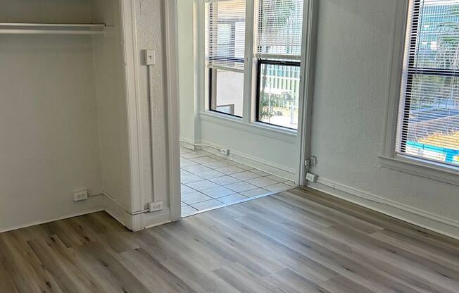 Studio, 1 bath, 340 sqft, $1,595, Unit 607