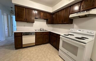 2 beds, 1 bath, $795, Unit 5