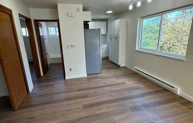 1 bed, 1 bath, 600 sqft, $1,695, Unit 12