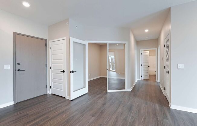 1 bed, 1 bath, 1,105 sqft, $1,649, Unit 217