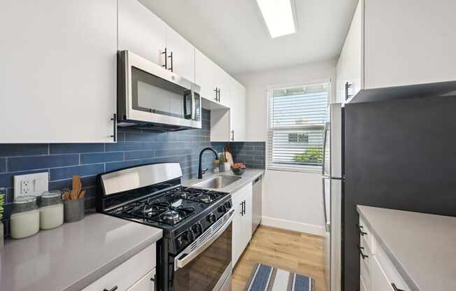 1 bed, 1 bath, 700 sqft, $1,199, Unit H105