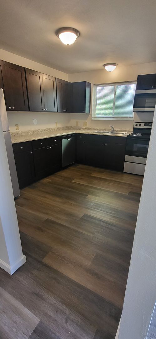 Yorktowne Apartments