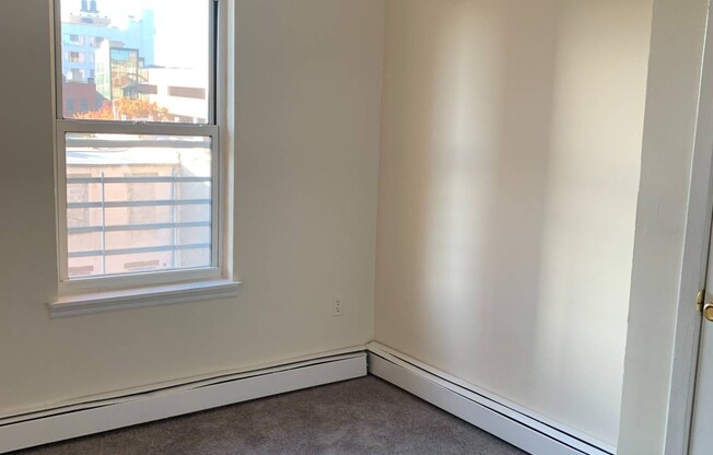 47 N BROADWAY