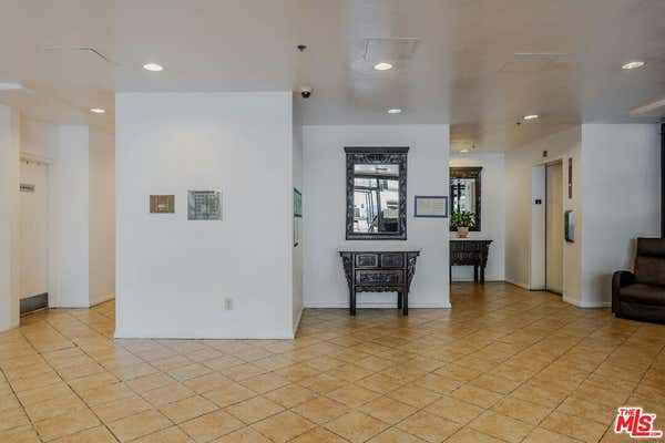 1 bed, 1 bath, 800 sqft, $2,100, Unit 517