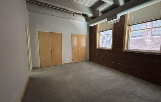 2 beds, 2 baths, 1,376 sqft, $1,849, Unit 611