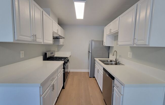2 beds, 2 baths, 1,000 sqft, $2,905, Unit A31
