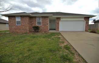 3 bedroom 2 bathroom home with fence