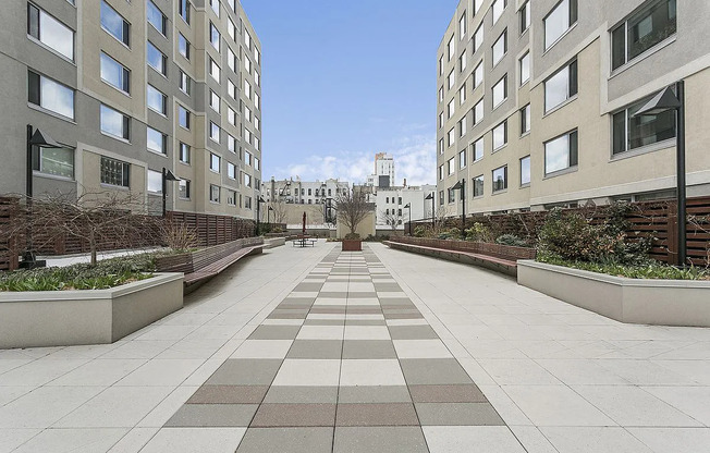 2 beds, 2 baths, $4,500, Unit B205