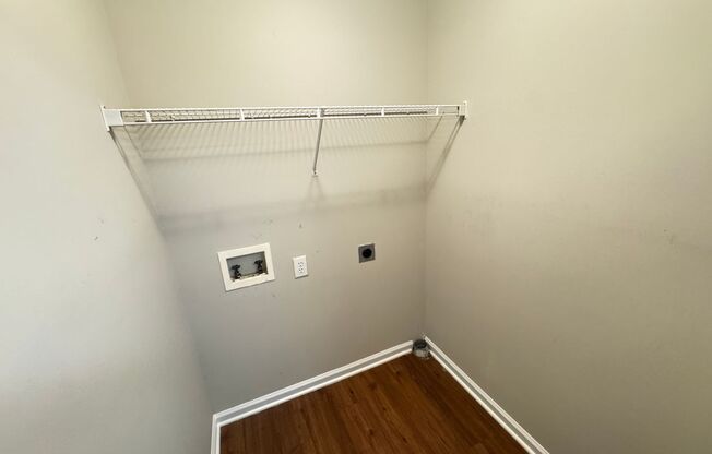 1 bed, 1 bath, 779 sqft, $1,150, Unit 5330