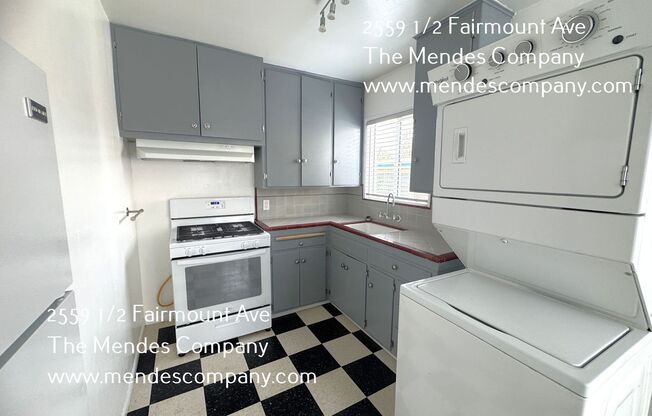 2559 1/2 FAIRMOUNT AVE