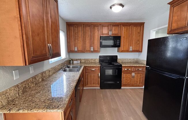 2 beds, 2 baths, 919 sqft, $2,615, Unit M10