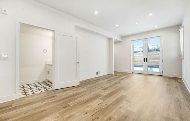 2 beds, 2.5 baths, 1,197 sqft, $4,600, Unit 118